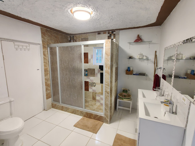 Aunty-V-Garden-Paradise-2