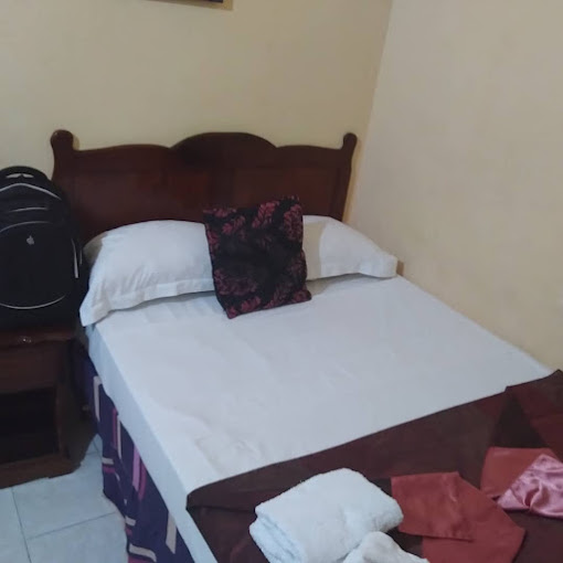 Barefoot Guest House 2