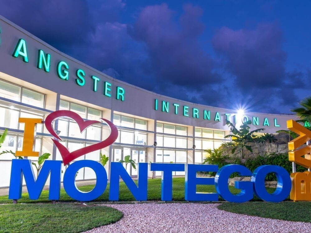 Private Airport Transfer to Montego Bay Airport from Montego Bay