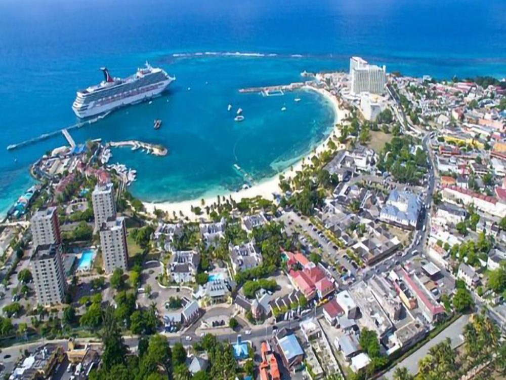 Montego Bay Airport to Ocho Rios