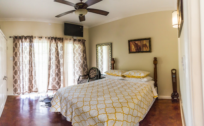 LIKE the PAGE, TAG your Friends & COMMENT RESPONSIBLY ©2015 Pickcha Dis Photography