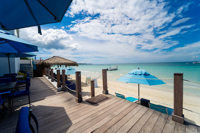 Blue Skies Beach Resort 3