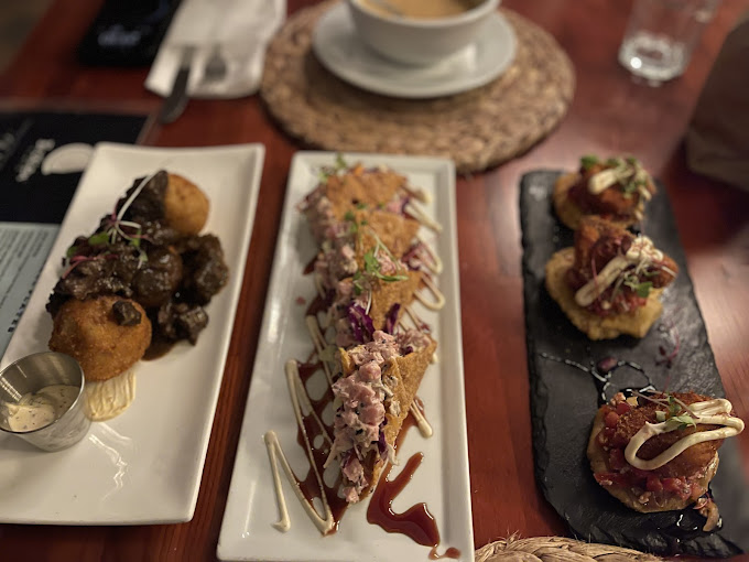 Broken Plate Restaurant 2