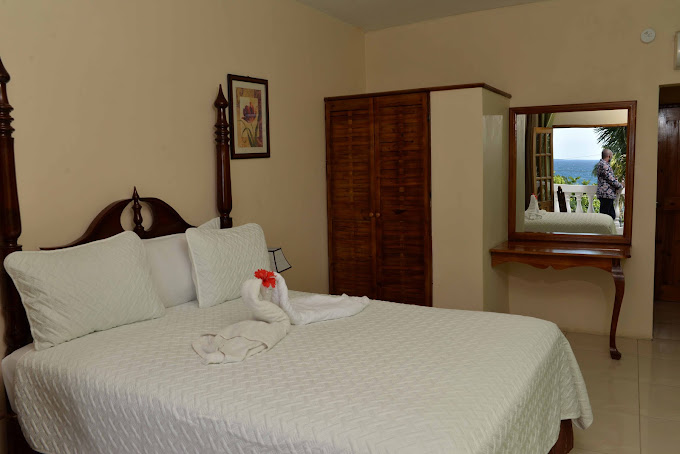 Chateau Margarita Waterfront Hotel 5