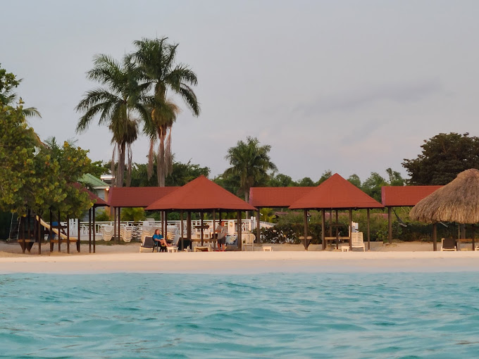 Crystal Waters Villas 2