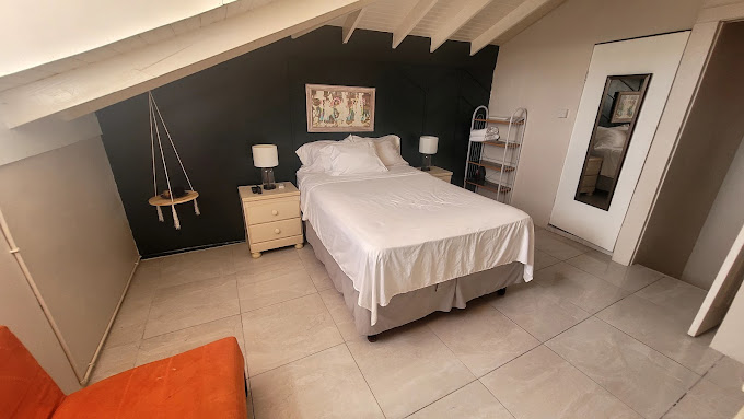 Csompó Silver Manor 2