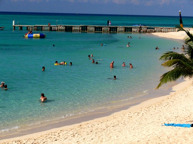 Doctor's Cave Beach 3