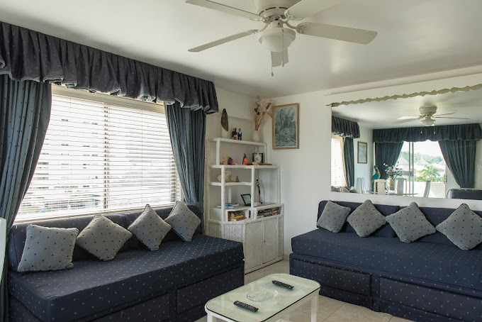 Dolphin Beach Suite 1