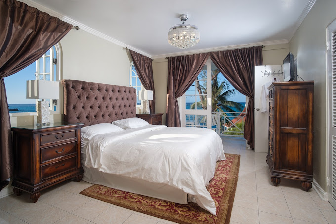 Edgewater Beach Villa 1