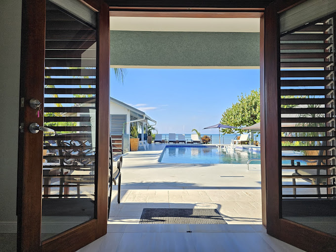 Fantasy & Beachnut Villas 1