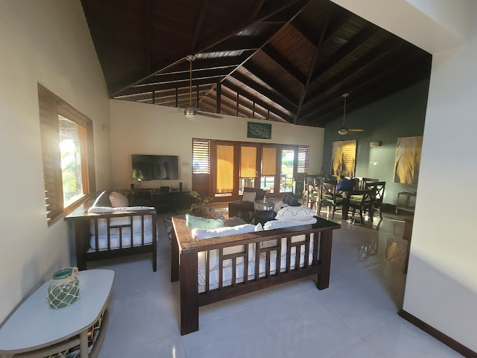 Fantasy & Beachnut Villas 3