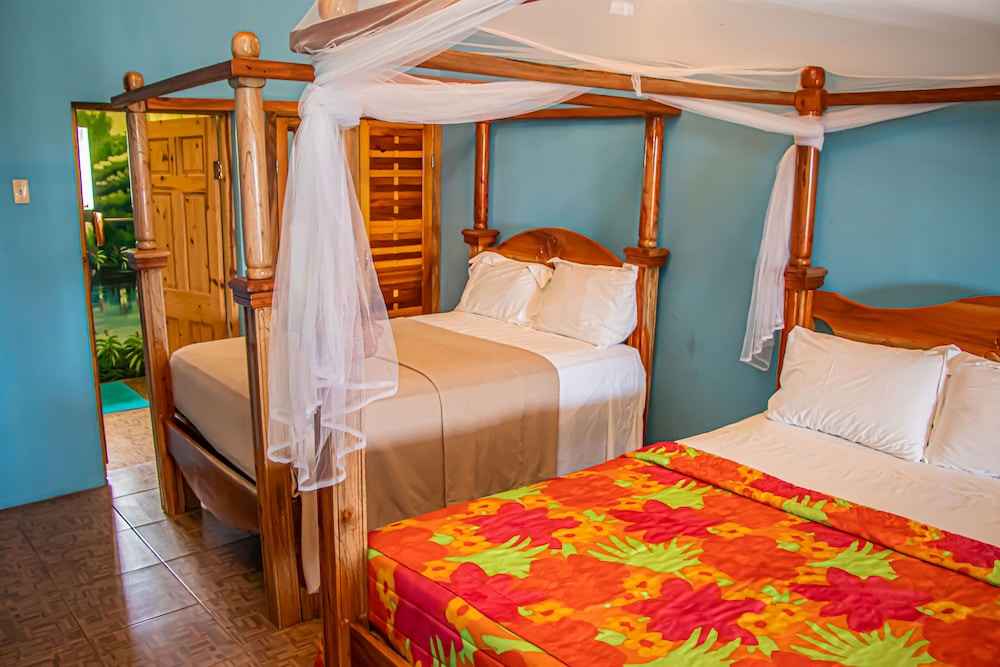 Haley's Paradise at Blue Hole 1