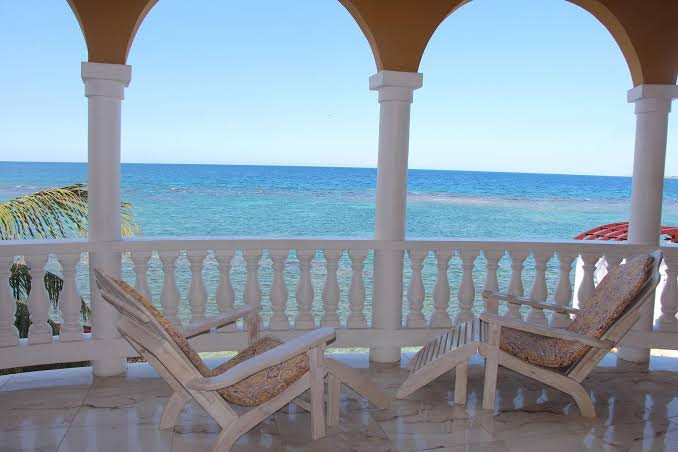 Waters Edge Guest House 2