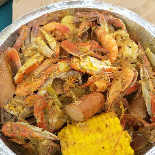 Willy's Thatch Roof and Cool Out Spot 2