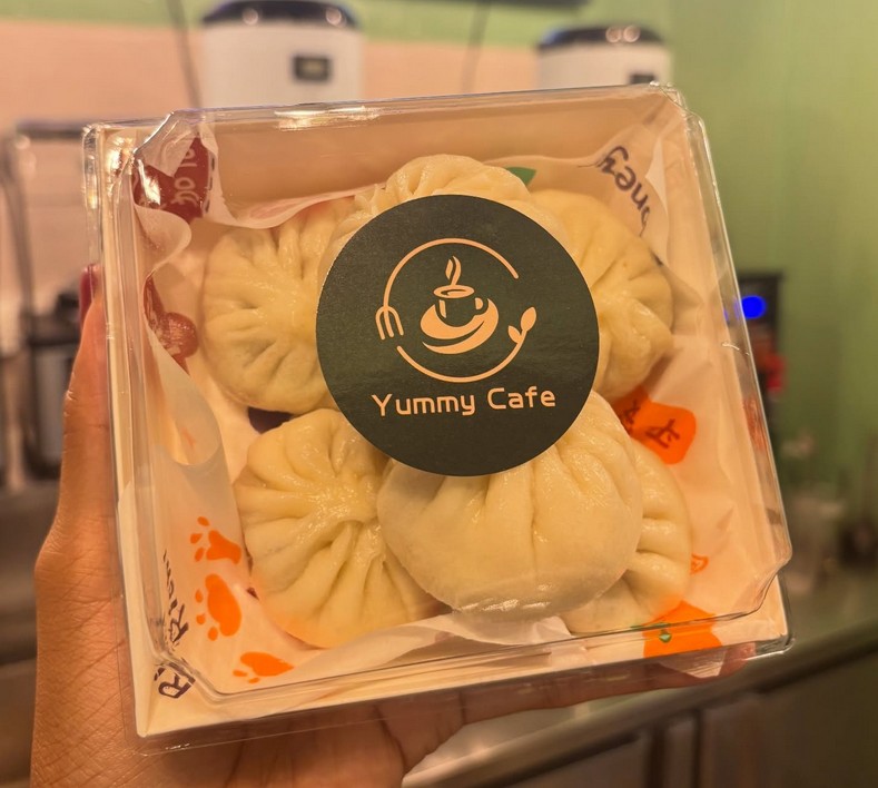 Yummy Cafe 1
