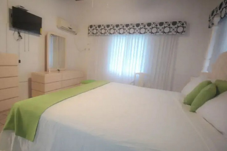 Kenwood Villas & Suites 3