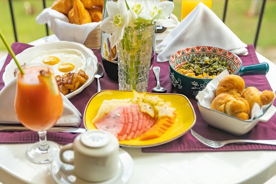 Le Vendome Restaurant at Charela Inn 3