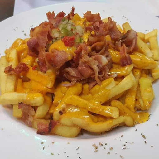 Lucky Crab Seafood Bar & Grill 4