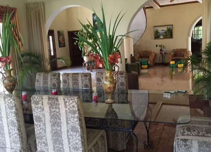 Mountain Top Villa 2