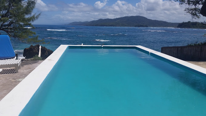 Noel Coward's Blue Harbour 4