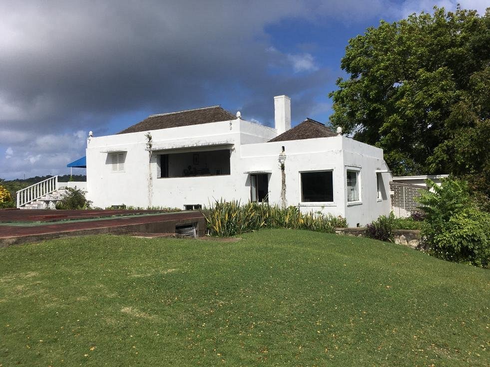 Noel Coward's Firefly House 4