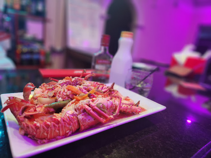 Ole House Seafood Restaurant 3