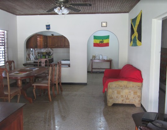 Porty Hostel 3