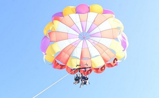 Premium Parasail 3
