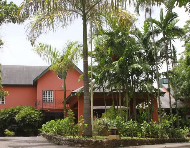 Pulse Suites at Villa Ronai 1