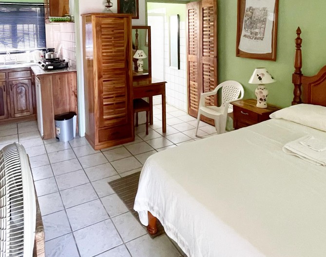 Rainbow Villas Belmont 4