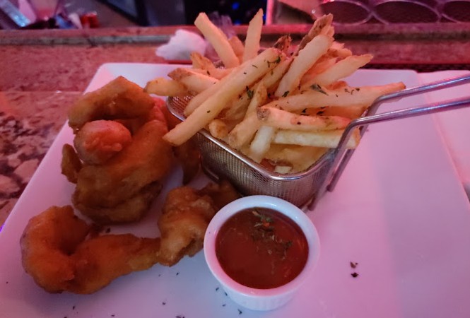 Ribbiz Ultra Lounge 4