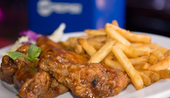 Ribbiz Ultra Lounge 5