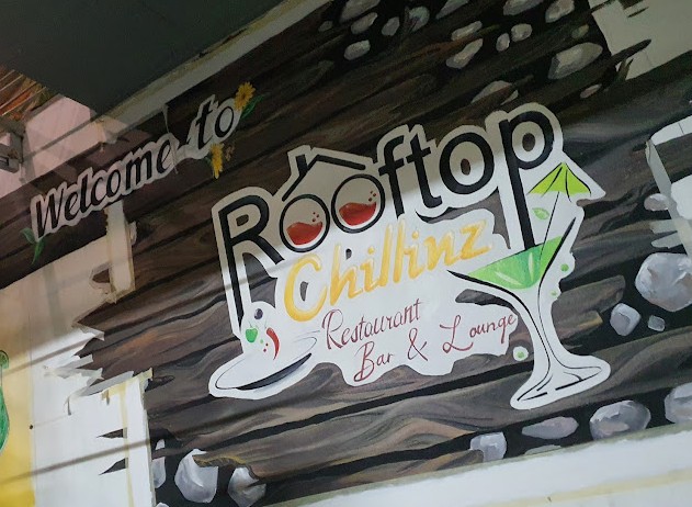 Rooftop Chillinz Bar 8