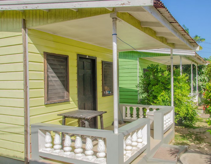 Roots Bamboo Beach Resort 4