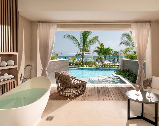 Sandals Dunn's River 8