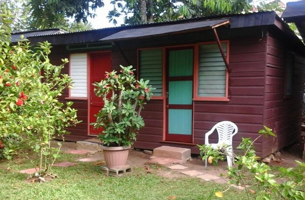 Secret Cabins at Firefly Beach 2