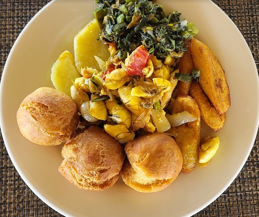 Snappaz Seafood Grill and Sport Bar 4