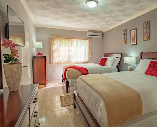 Tropical Escape Villa 2