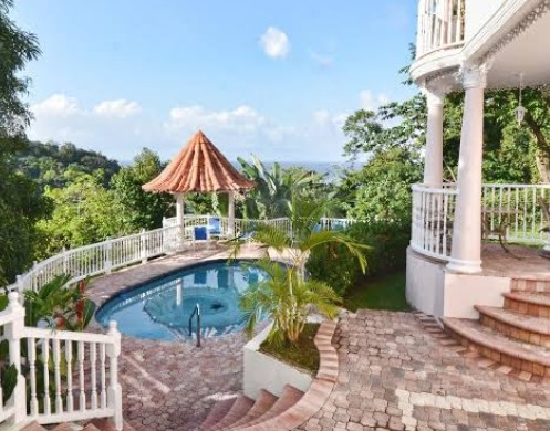 Tropical Lagoon Resort 3